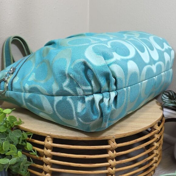 Coach Poppy Signature Tote with Matching Wallet - Picture 8 of 16